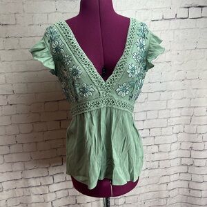 Francescas Mi Ami size large sage green embroidered blouse